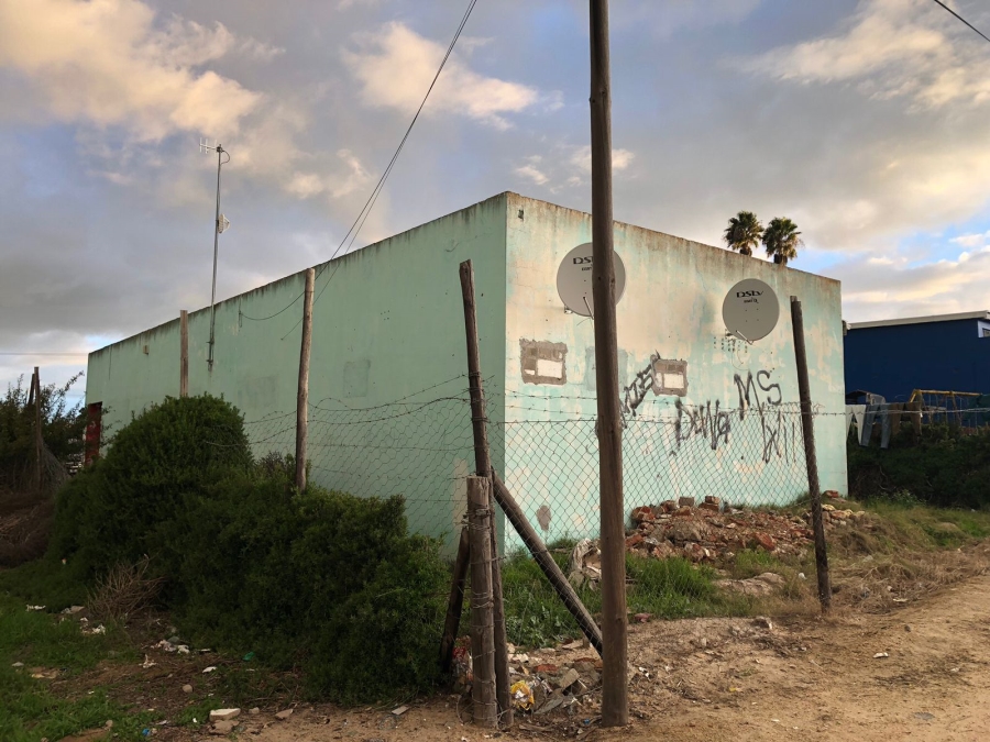 Commercial Property for Sale in Oudekraal Western Cape